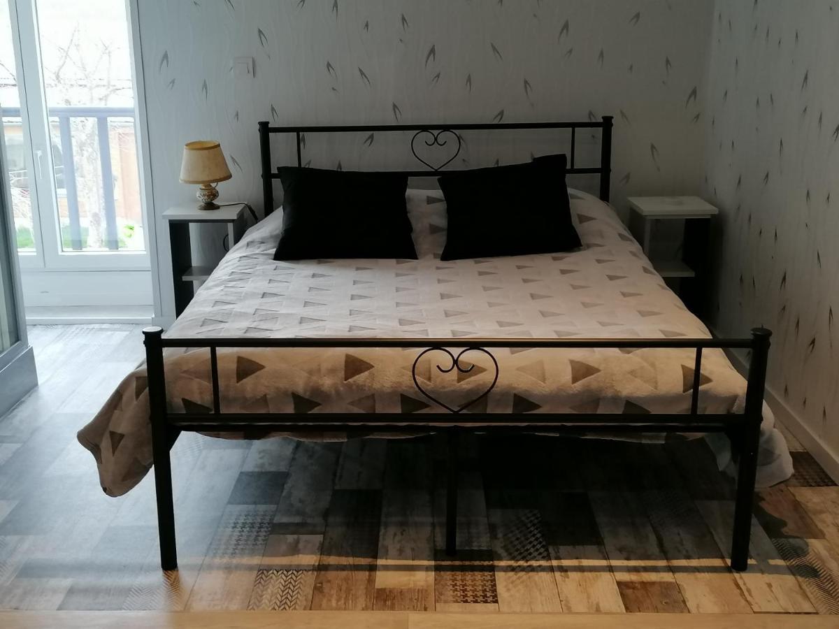 Chambre D'Hotes Bleigny-le-Carreau المظهر الخارجي الصورة